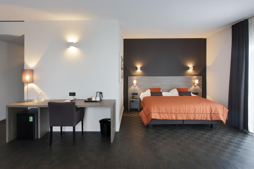 Park Hotel Montreal Mechelen Rum bild